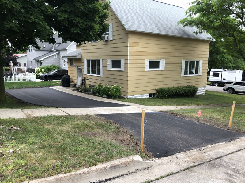 Residential driveway paving